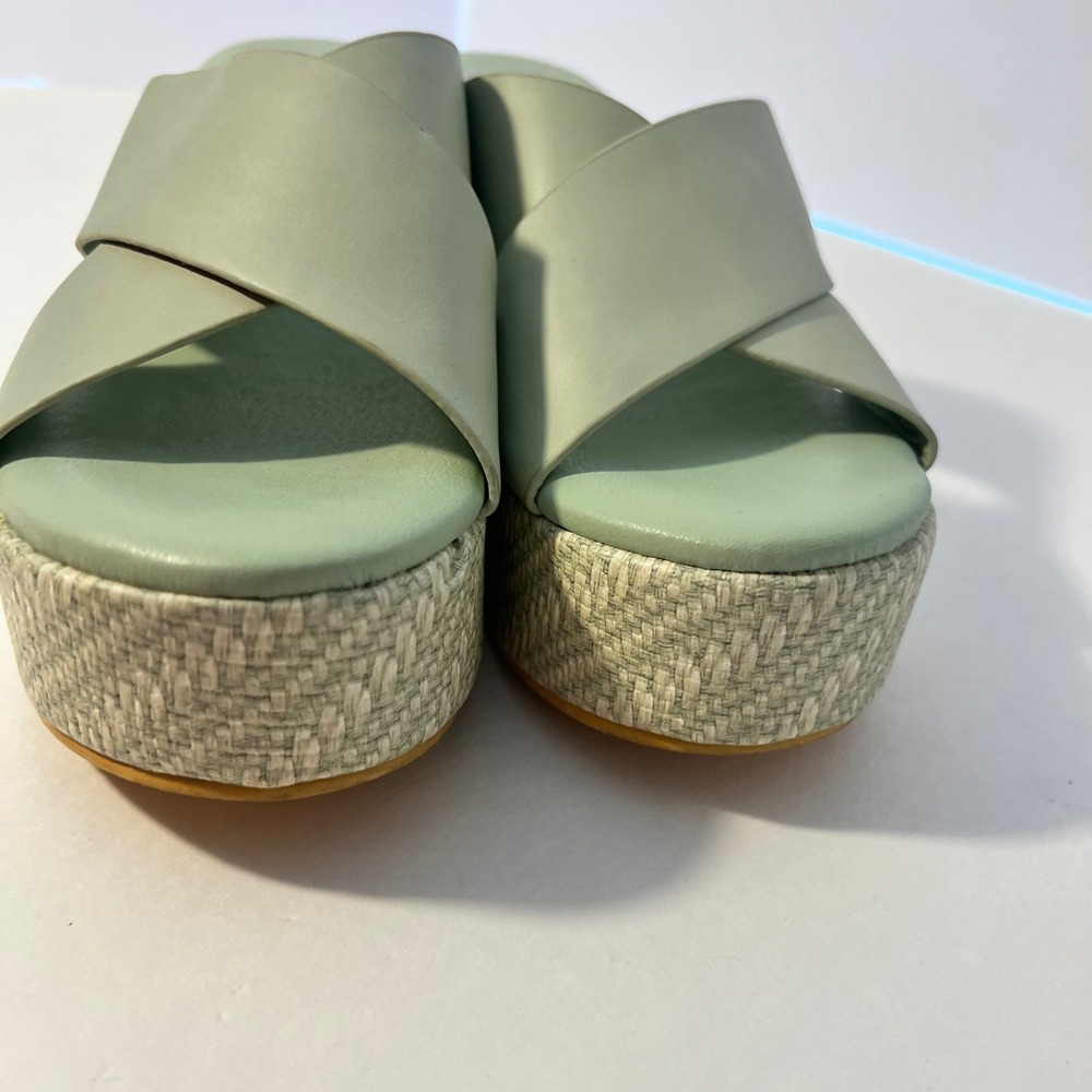 Beach by Matisse Sage Green Crisscross Platform Slide Sandals Women 7M - Picture 4 of 11